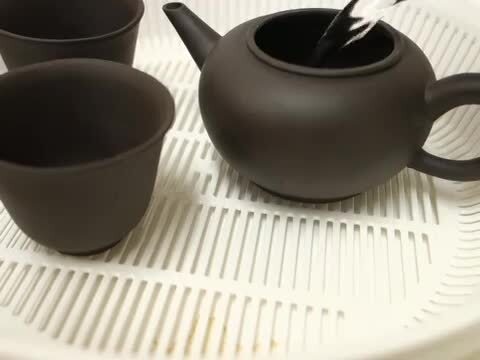 ティーポットセット中国の老舗ブランド「朱福青銅器」の5代目継承者 朱炳仁